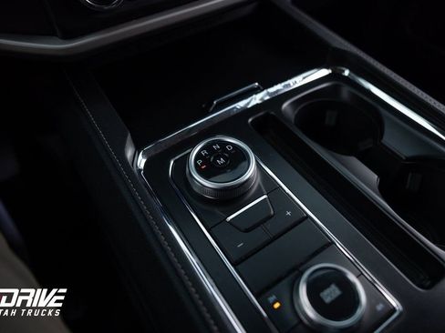 Used 2023 Ford Expedition Max XLT image 33