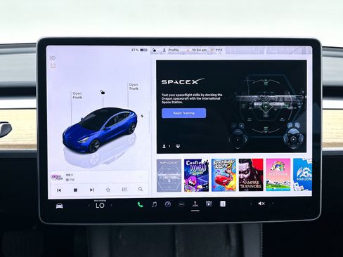 Used 2023 Tesla Model 3 Standard Range RWD image 24
