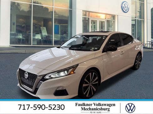 Used 2021 Nissan Altima 2.5 SR w/ SR Premium Package FWD image 1