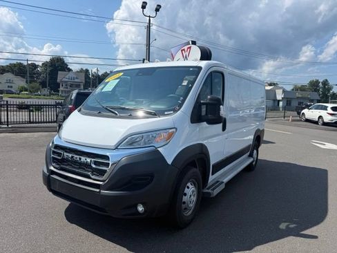 Used 2025 RAM ProMaster 2500 w/ U-Haul Equipment Group FWD image 1