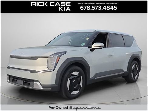Used 2024 Kia EV9 Light Long Range RWD image 1
