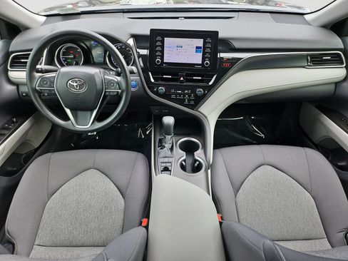 Used 2022 Toyota Camry LE FWD image 16