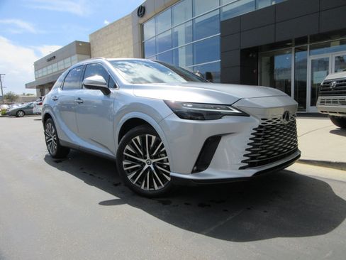 Used 2025 Lexus RX 350 w/ Convenience Package AWD/4WD image 13
