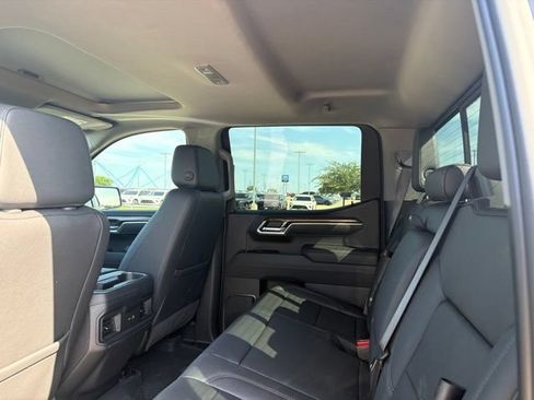 Used 2025 Chevrolet Silverado 1500 LT Trail Boss w/ Convenience Package II AWD/4WD image 10