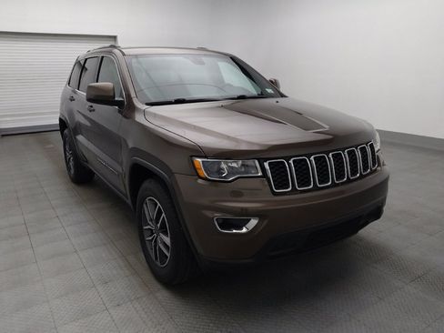 Used 2019 Jeep Grand Cherokee Laredo w/ Laredo X Package RWD image 13