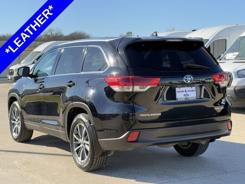 Used 2019 Toyota Highlander XLE image 8