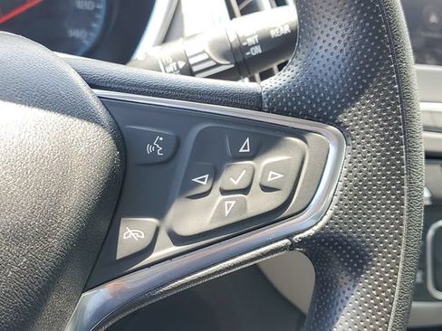 Used 2020 Chevrolet Equinox LS FWD image 12
