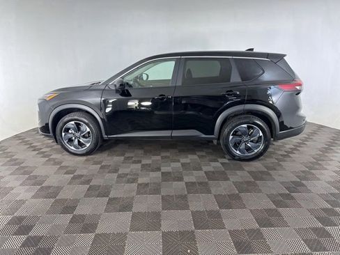 Used 2025 Nissan Rogue SV AWD/4WD image 10