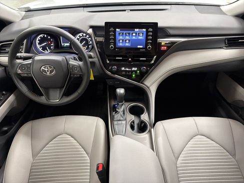 Used 2023 Toyota Camry SE image 24