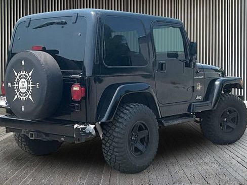 Used 2002 Jeep Wrangler Sahara AWD/4WD image 2