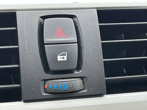 Used 2013 BMW 328i xDrive Sedan AWD/4WD image 33