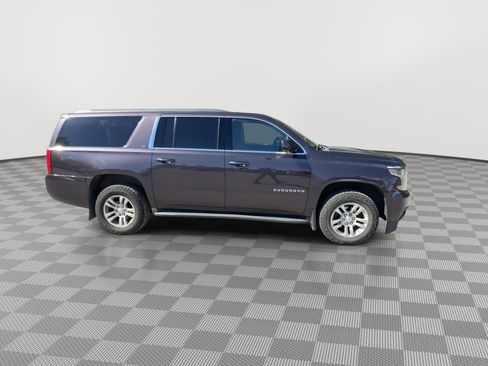 Used 2015 Chevrolet Suburban LT w/ Luxury Package AWD/4WD image 9