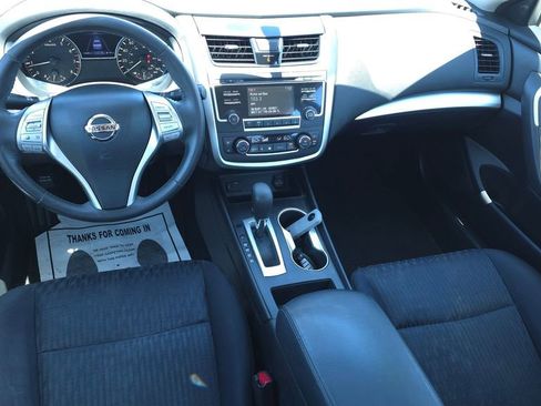 Used 2017 Nissan Altima 2.5 SV FWD image 24