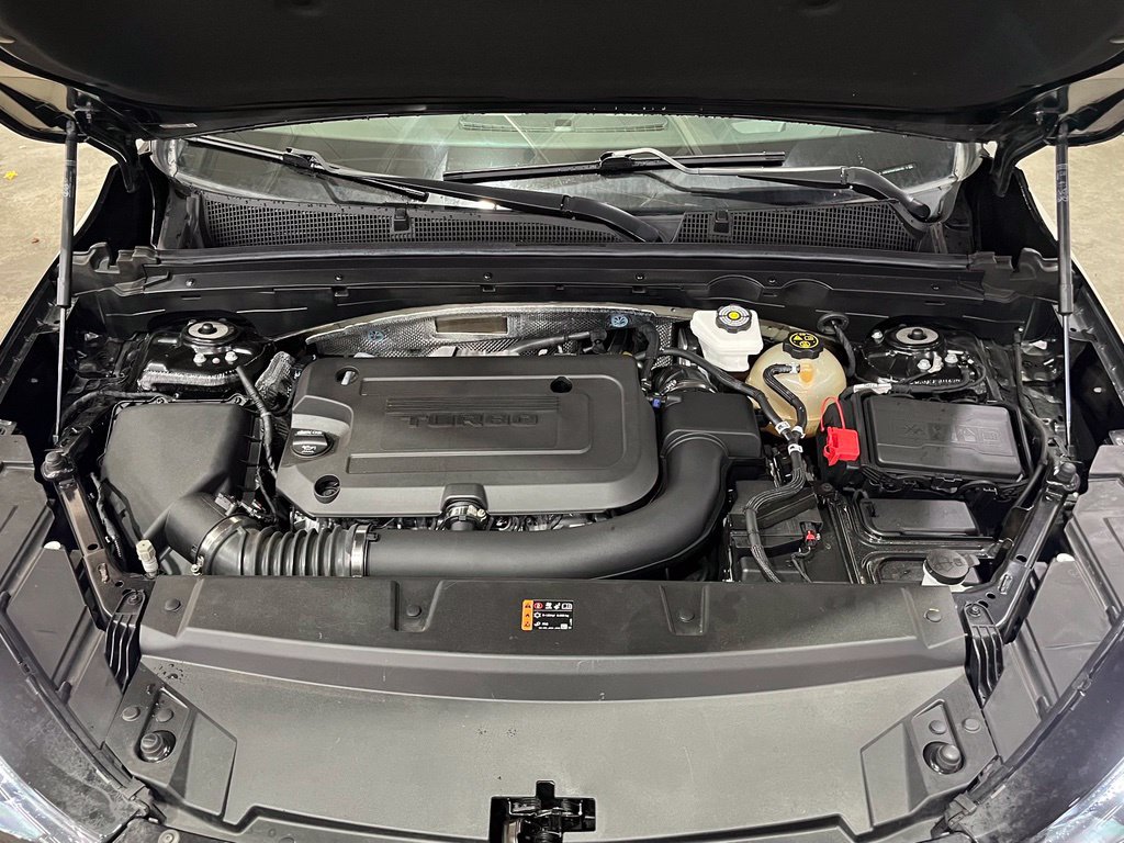 Used 2023 Buick Envision Essence AWD/4WD image 6