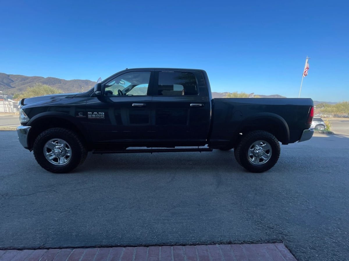 Used 2014 RAM 2500 SLT w/ Luxury Group AWD/4WD image 9