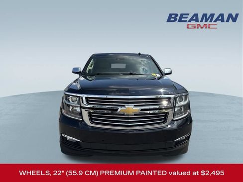 Used 2020 Chevrolet Suburban Premier RWD image 2