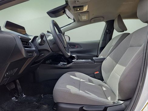 Used 2025 Toyota Prius LE FWD image 24