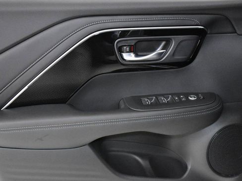 Certified 2025 Acura ADX FWD image 7