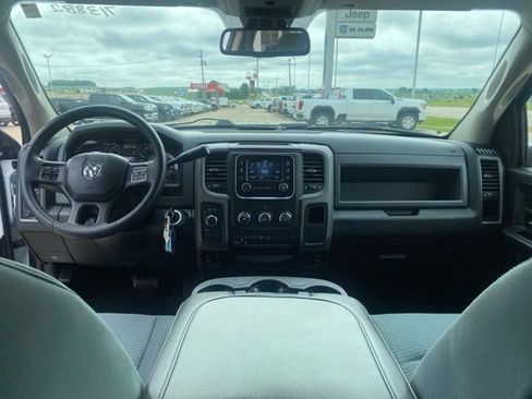 Used 2013 RAM 1500 Express AWD/4WD image 18