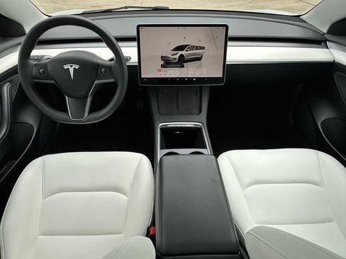 Used 2023 Tesla Model 3 Standard Range RWD image 17