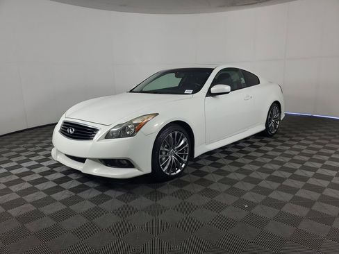Used 2011 INFINITI G37 Sport w/ Aerodynamic Pkg image 8