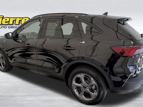 Used 2025 Ford Escape ST-Line Select image 2