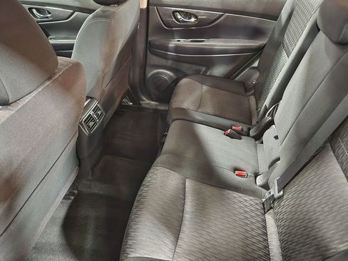 Used 2020 Nissan Rogue SV w/ Sun & Sound Touring Package image 52