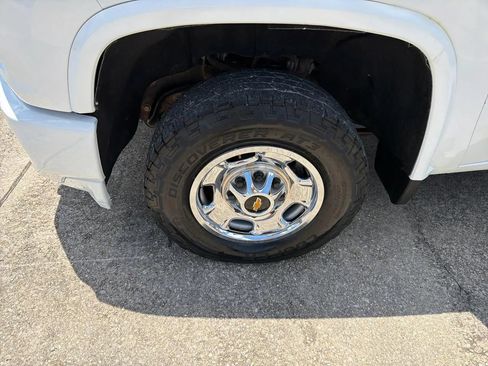 Used 2020 Chevrolet Silverado 2500 W/T w/ WT Convenience Package AWD/4WD image 17