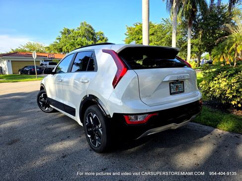 Used 2024 Kia Niro Wind FWD image 8