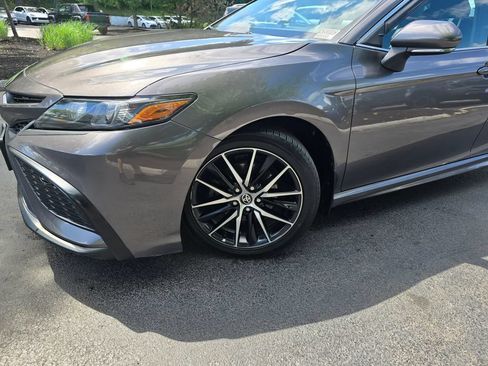 Used 2022 Toyota Camry SE w/ Cold Weather Package AWD/4WD image 2