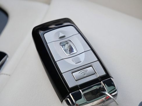 Used 2017 Rolls-Royce Ghost image 15
