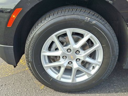 Used 2023 Chevrolet Equinox LS w/ LS Convenience Package image 9