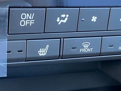 New 2026 Subaru Outback Limited image 21