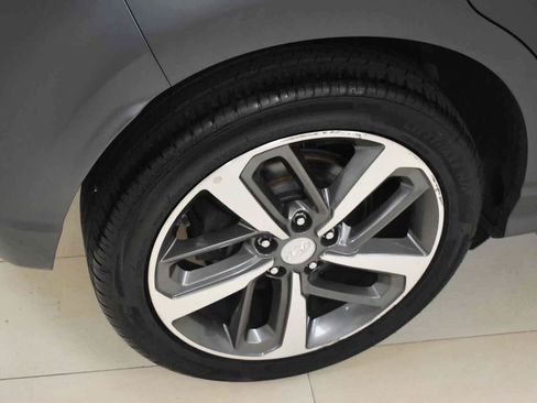 Used 2019 Hyundai Kona Limited AWD/4WD image 40