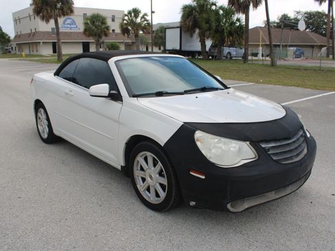 Used 2008 Chrysler Sebring Touring w/ Special Touring Group FWD image 17