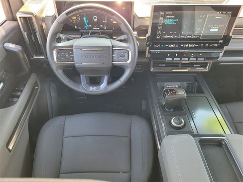 Certified 2025 GMC Hummer EV 3X image 18