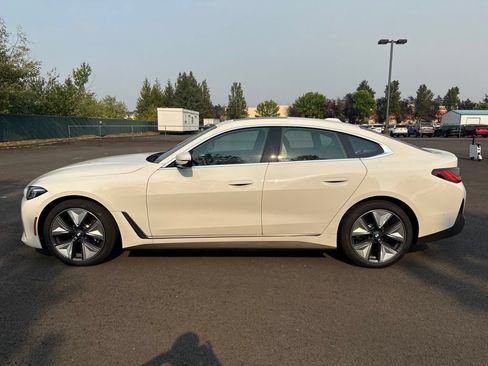 Used 2025 BMW i4 xDrive40i w/ Parking Assistance Package AWD/4WD image 4