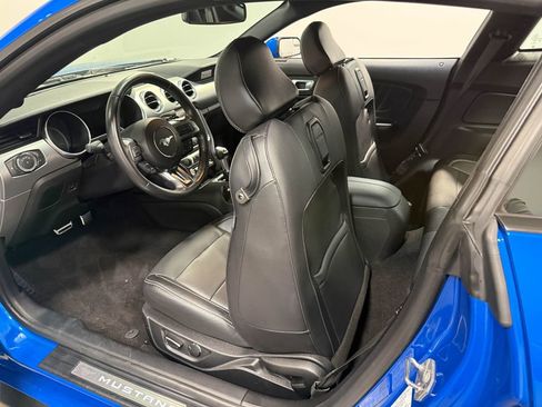 Used 2019 Ford Mustang GT Premium w/ Black Accent Package RWD image 48