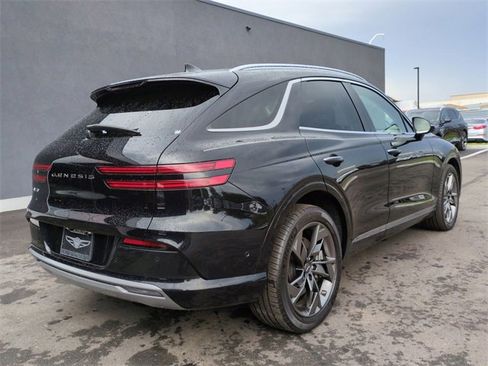 Certified 2023 Genesis Electrified GV70 Advanced image 4