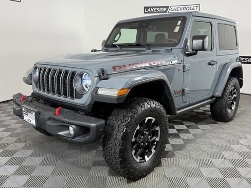 Used 2024 Jeep Wrangler Rubicon image 2