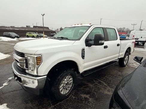 Used 2018 Ford F250 XL w/ STX Appearance Package image 2