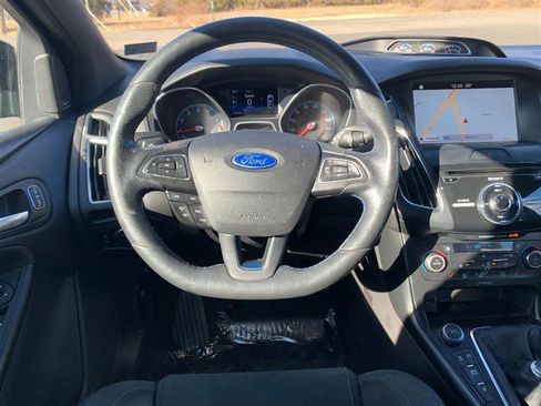 Used 2016 Ford Focus RS image 22