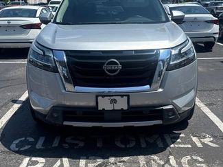Used 2022 Nissan Pathfinder SL w/ SL Premium Package FWD video 1