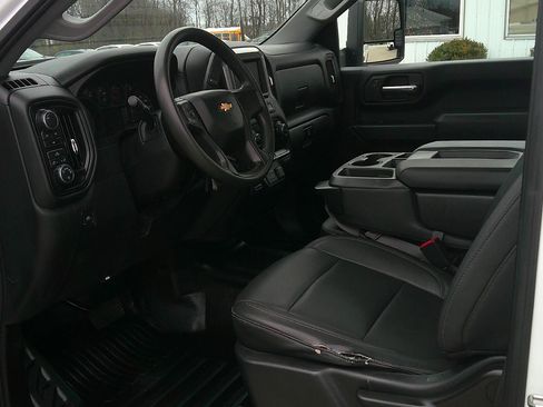 Used 2021 Chevrolet Silverado 2500 W/T w/ WT Fleet Convenience Package image 15