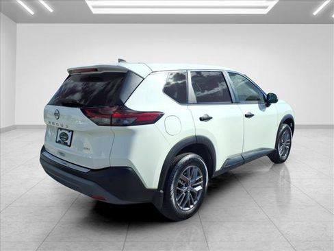 Used 2021 Nissan Rogue S AWD/4WD image 11