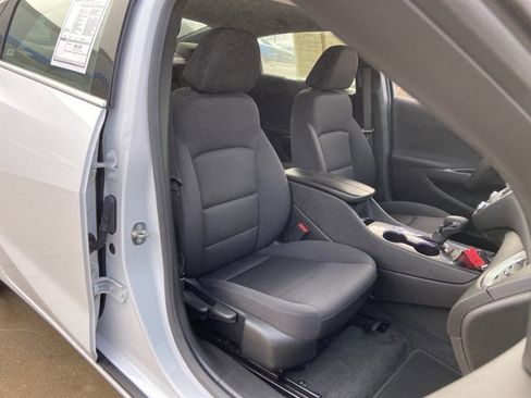 Used 2024 Chevrolet Malibu LT image 19