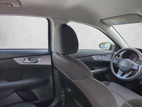 Used 2022 Kia Forte LXS image 20