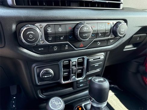 New 2025 Jeep Wrangler Sport S image 22