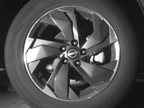 Used 2025 Nissan Rogue SV FWD image 24
