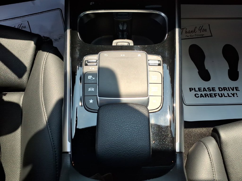 Used 2021 Mercedes-Benz GLB 250 image 26